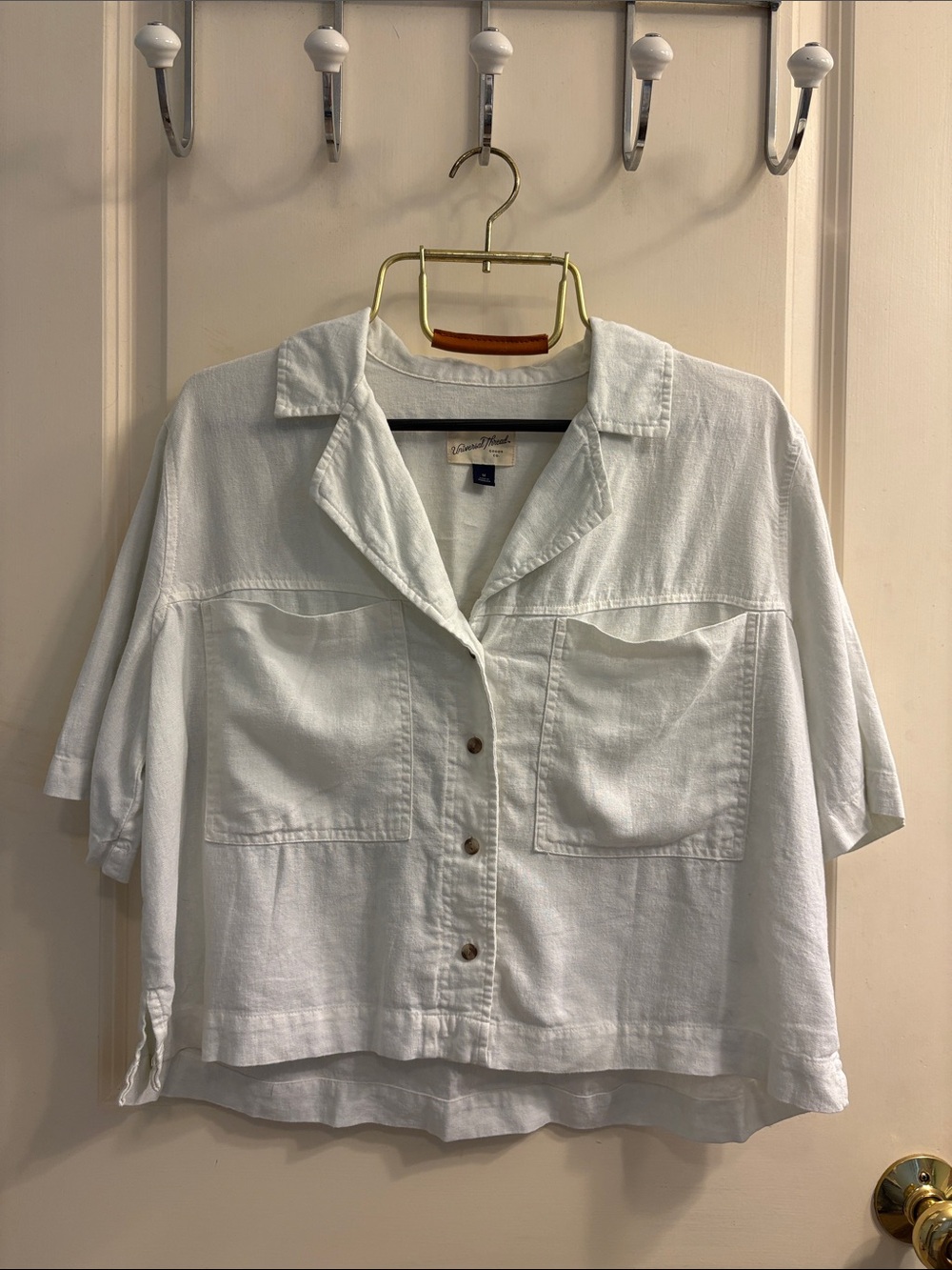 Relaxed Linen White Short-Sleeve Button-Front Shirt - Women